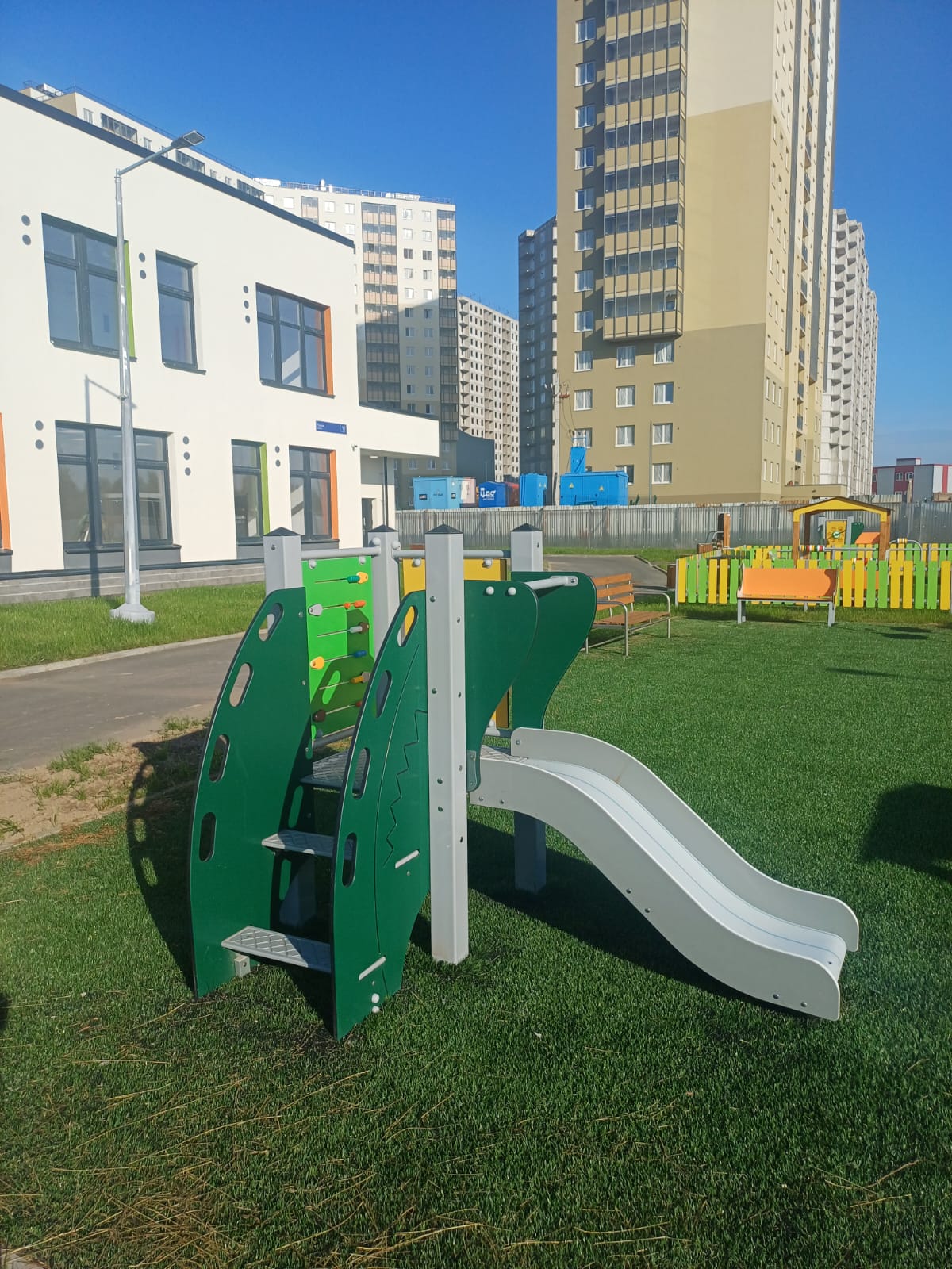 Игровые площадки детсада в ЖК ЦДС «Новые Горизонты»
