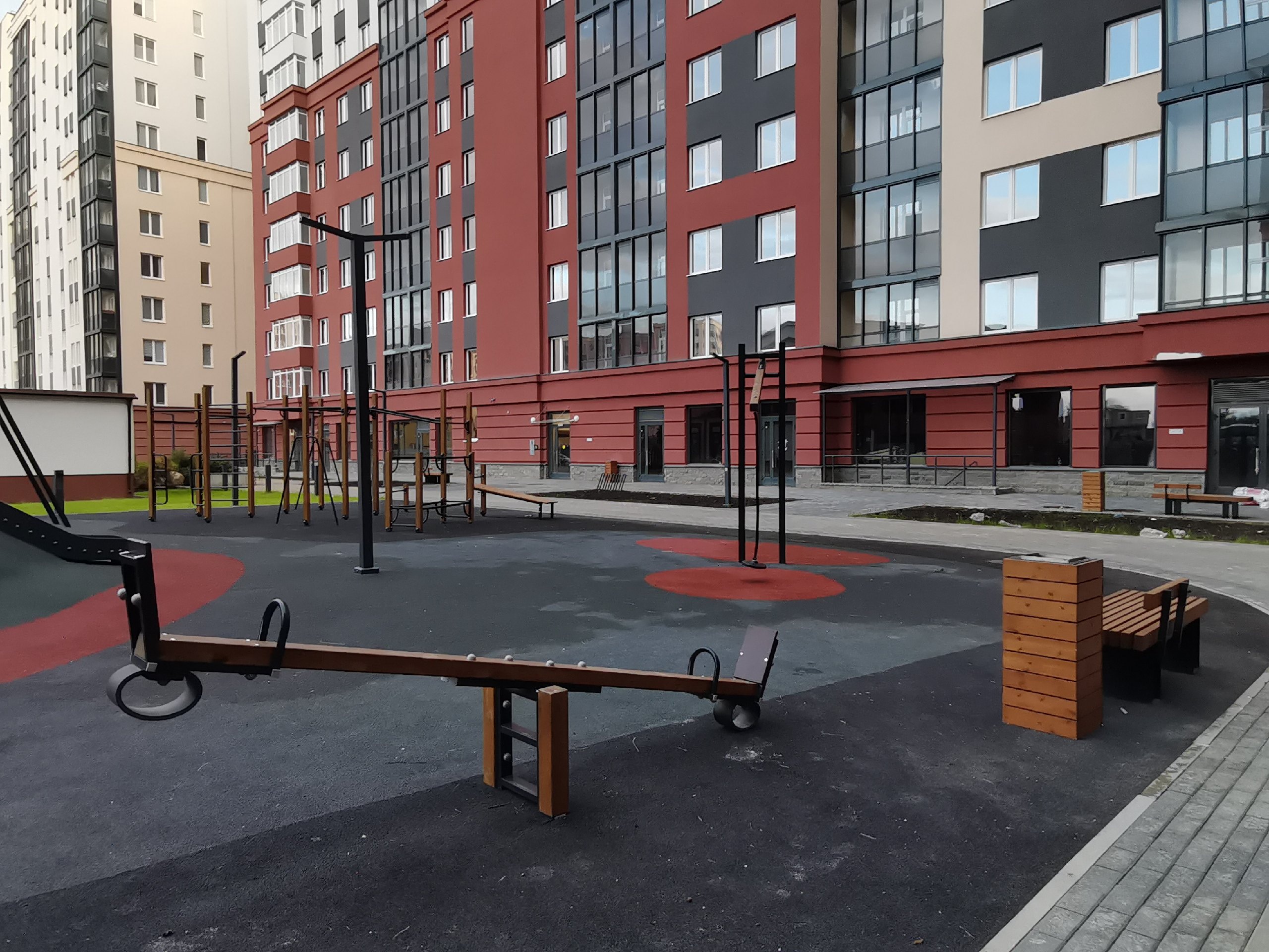 Детские площадки ЖК «Id Murino II» в эко-стиле