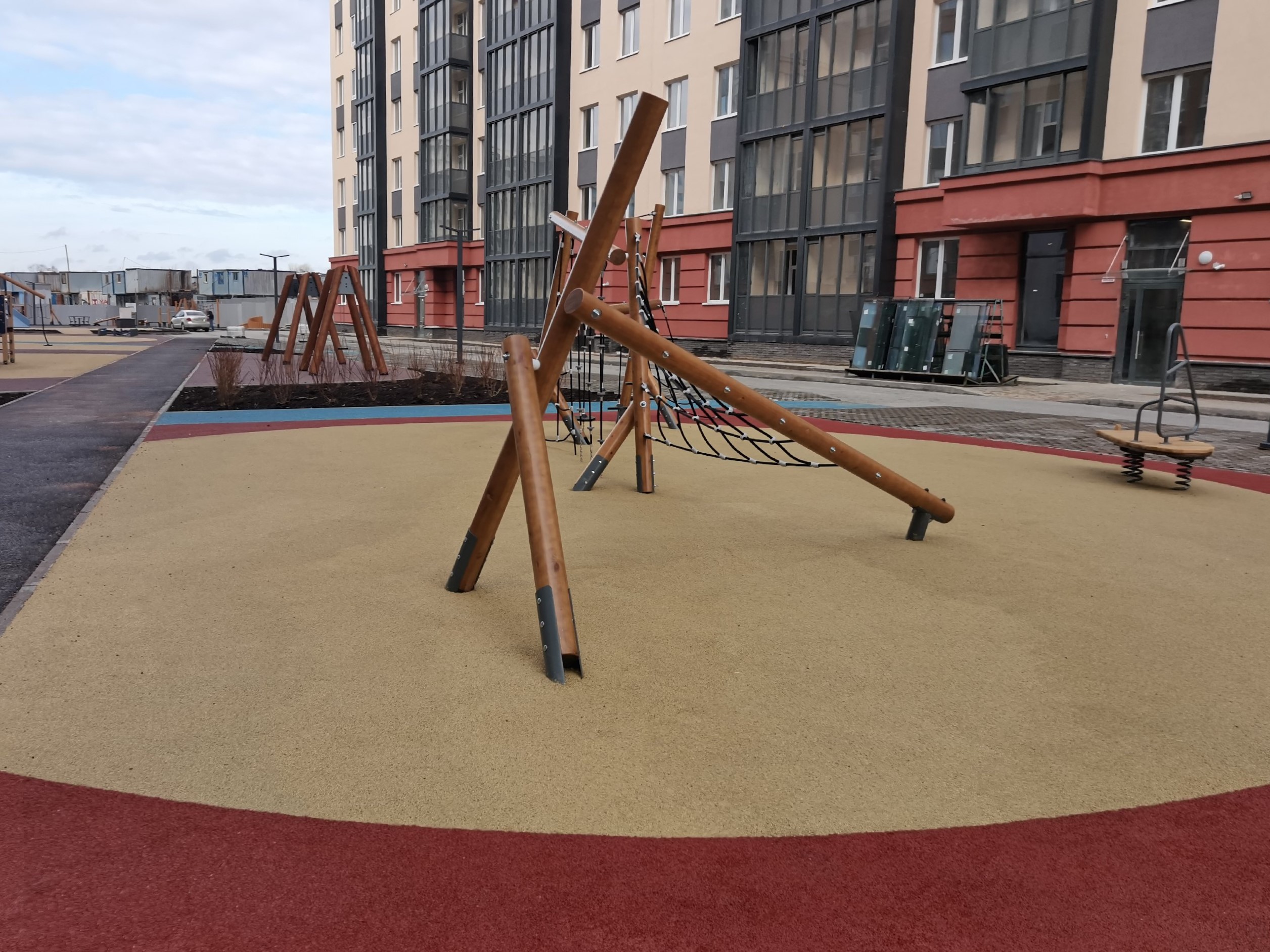 Детские площадки ЖК «Id Murino II» в эко-стиле