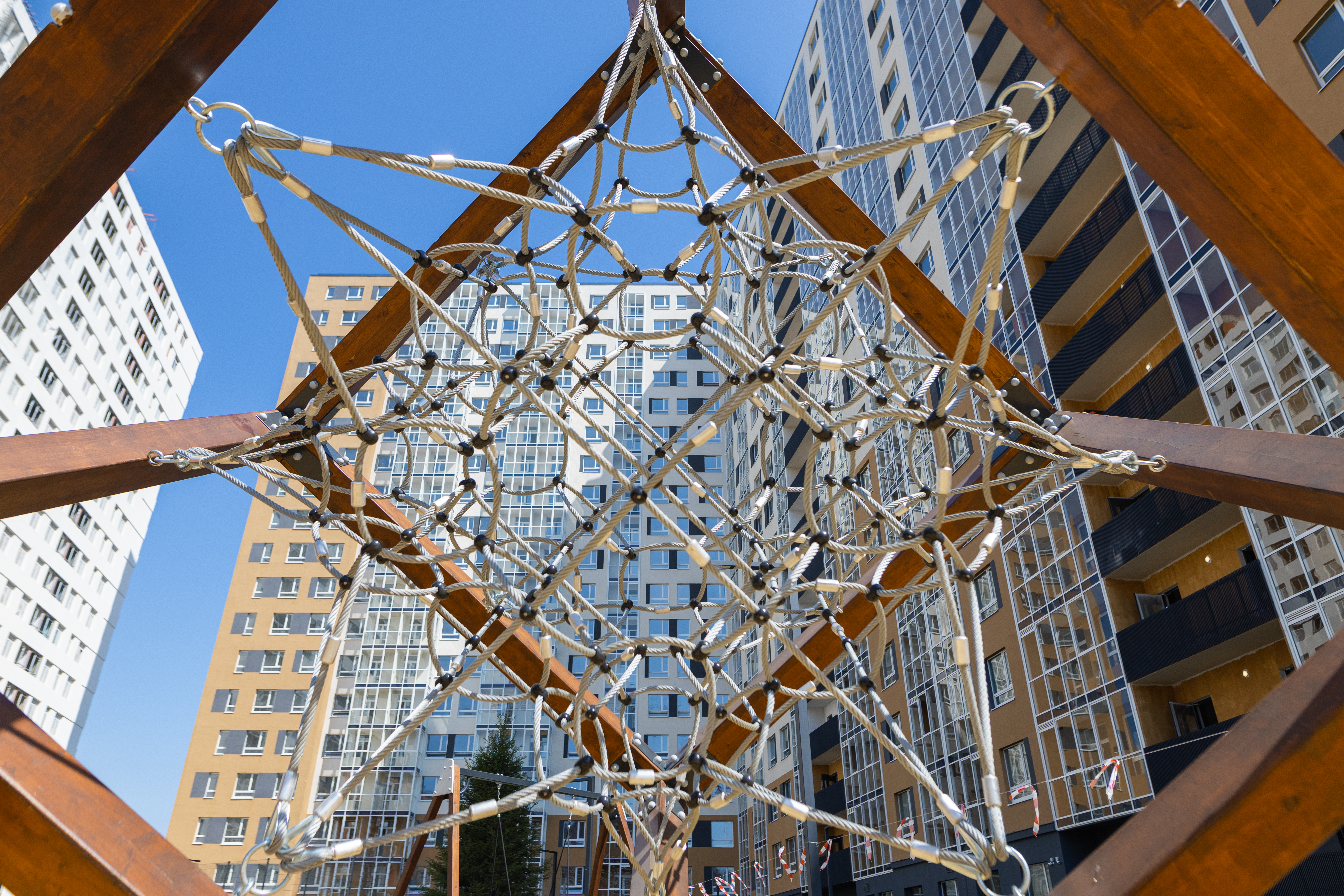 Детские площадки ЖК «Id Murino II» в эко-стиле