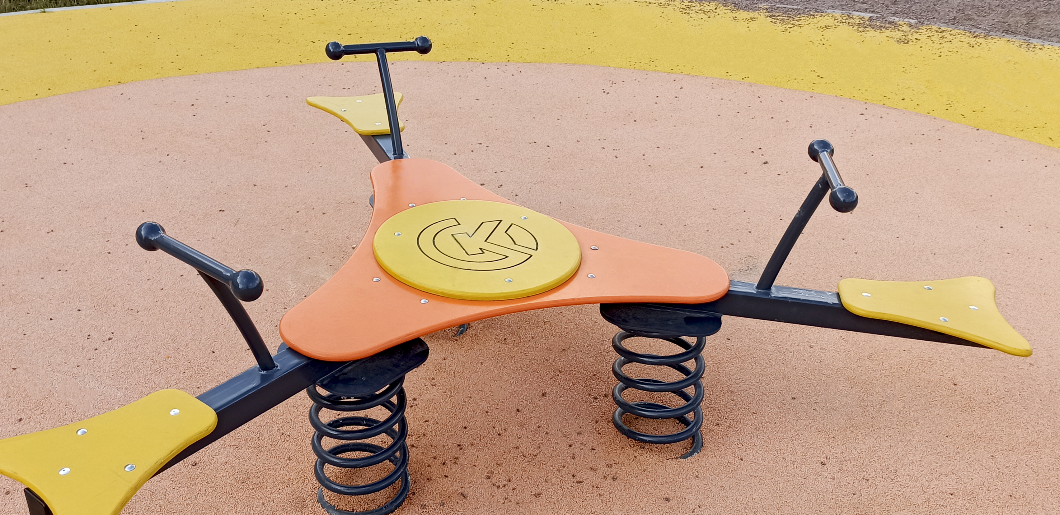 Школьная площадка № 564 в ЖК «Галактика»